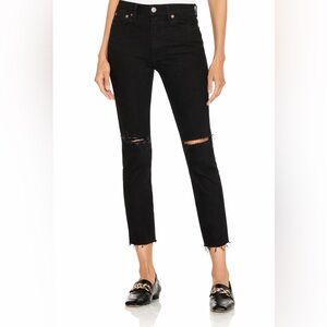 RE/DONE 189- 3WHRAC
Mid-Rise Skinny Leg Jeans w/ Tags
